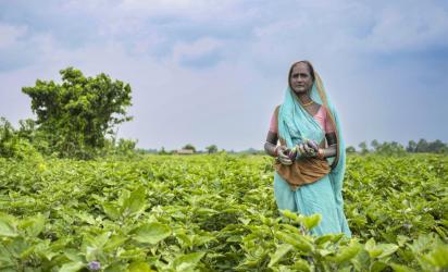 Radha in the fields. Photo: UN Women/Ishan Maharjan